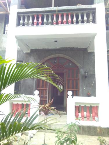 Exterior view, Jupiters Garden Cottages in Lawaan