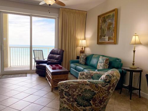 Grand Panama 1-1706 'Paradise Harbor'