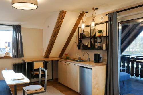 Kitchen, Hofgut Langenborn Wohnen auf Zeit moblierte Apartments Aschaffenburg Alzenau Frankfurt in Blankenbach