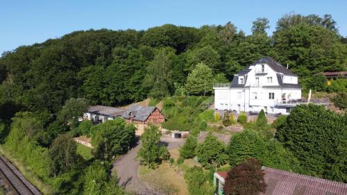 Hofgut Langenborn Wohnen auf Zeit möblierte Apartments Aschaffenburg Alzenau Frankfurt