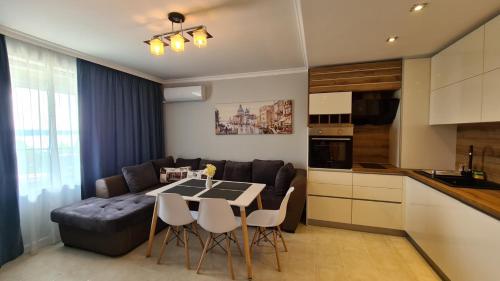 Apartment on the beach Ravda, Rawda (Foto 6)