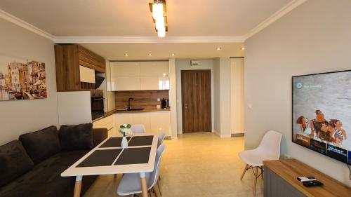 Apartment on the beach Ravda, Rawda (Foto 10)