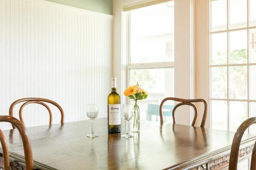 Lookout Hill Cottage - Beautiful Views for Miles - image 9