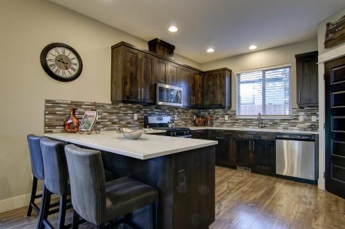 Jacksons Place home - image 11