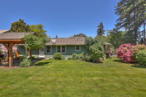 Living Color Cottage home - image 12