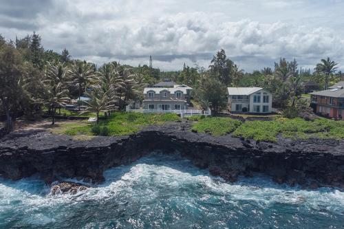 Paradise Ocean View home in Hawaiian Paradise Park