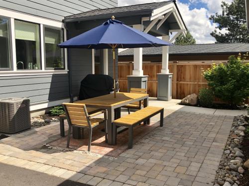 Hillside Haven home - image 9