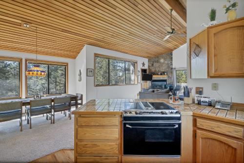 8 Crag Lane home - image 12
