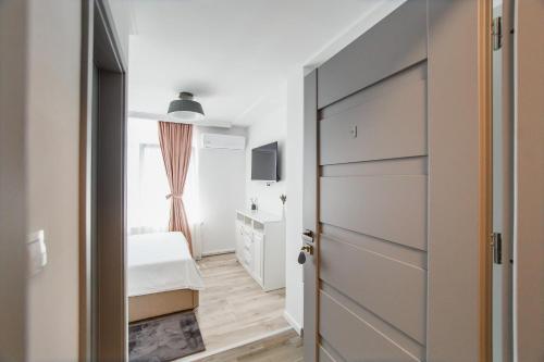 Deluxe Double Room image 5