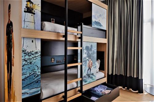 room detail thumbnail 1