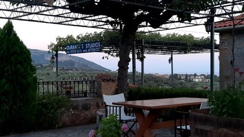 편의 시설/서비스, Ouranias Studios in 캄포스