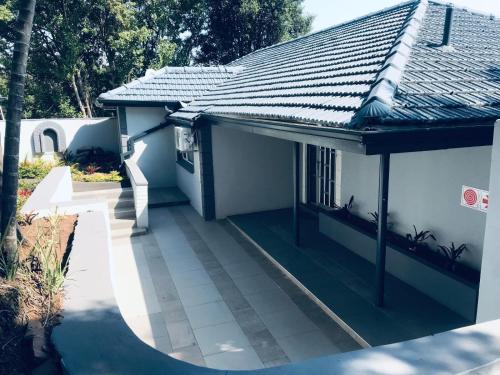 Exterior view, The Madam Herself B&B in Dawncliffe