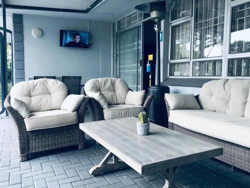 Exterior view, The Madam Herself B&B in Dawncliffe