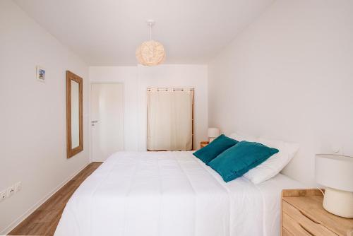 Apartment image 8