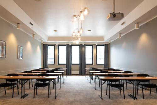 Thon Hotel Otta - image 12