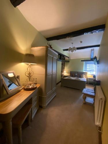 The Sun Inn - image 3