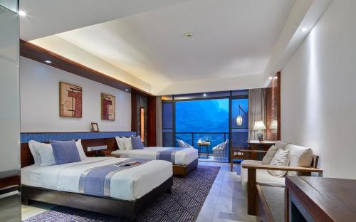 308760283 Li River Resort