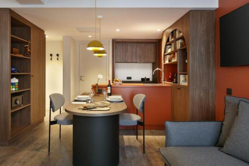 Apartment (5 Adults)