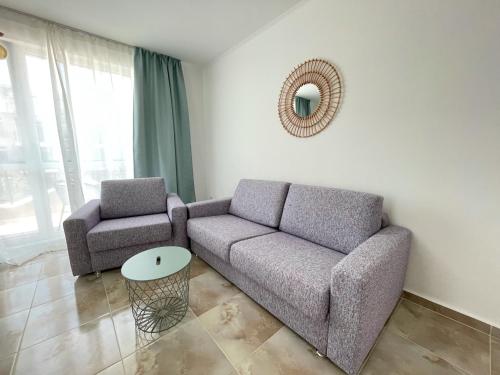Izida Palace Apartments - image 3