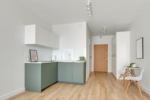 Studio Apartment image 10