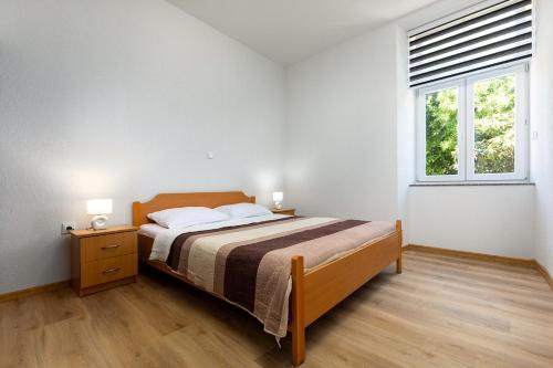 Apartment image 2