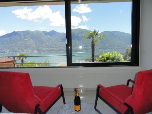  Appartamento incantevole con vista lago strepitosa, Unterkunft in Orselina