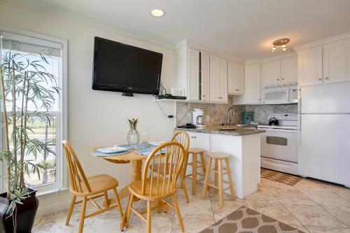 Seascape 1303 Condo - image 7