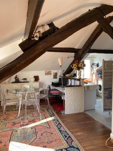 Appartement Cote des Basques - Tap to explore photos