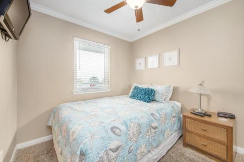 Seascape 1321 Hotel Room - image 12