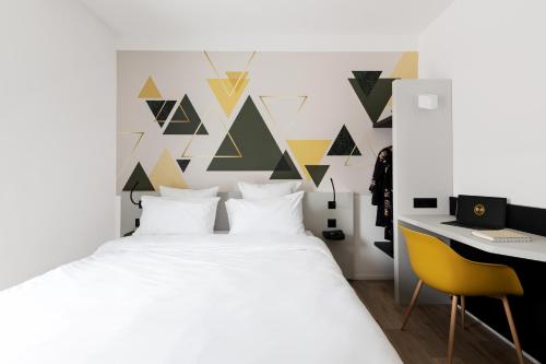 1 queen bed