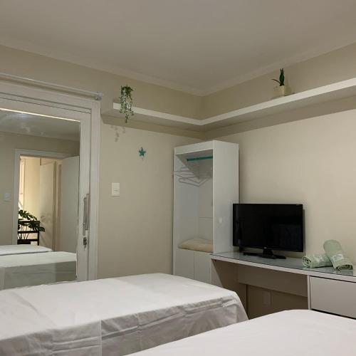 Double or Twin Room with Private Bathroom image 10