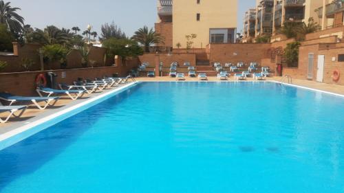  Apartamento con terraza y piscina a 500m Playa de Esquinzo in Pájara