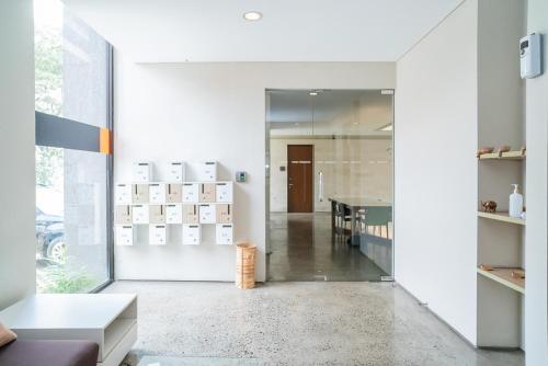 Three J Residence in บินง