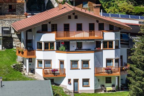 Haus Markus Strolz 1