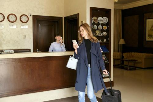 大堂, 陶魯斯Spa酒店 (Taurus Hotel & SPA) in 利沃夫