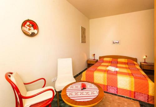 Apartments Elelu - image 12