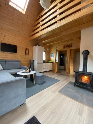 Dolina Bella - domek z balią, basenem, sauną i klimatyzacją w sercu Kaszub (Dolina Bella - domek z balia, basenem, sauna i klimatyzacja w sercu Kaszub) in Sikorzina