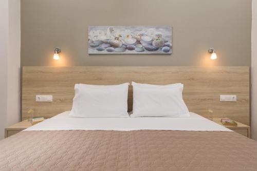 Lefkimi Hotel