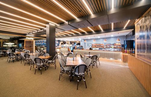 ห้องอาหาร, แอร์ลี่บีชโฮเต็ล (Airlie Beach Hotel) in เกาะวิตซันเดย์