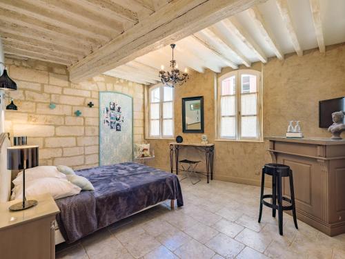 room detail thumbnail 0