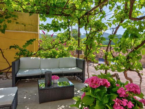 Holiday Home Villa Anđelika by Interhome