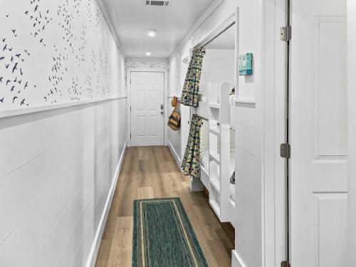 Endless Waves -208 ES Condo - image 11