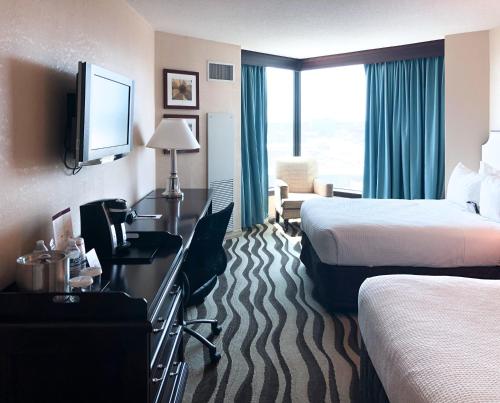 Crowne Plaza Detroit Downtown Riverfront