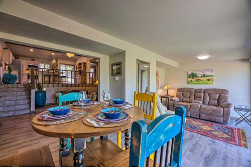 Casa Flores Escape with Sunroom and Golf Course - image 3
