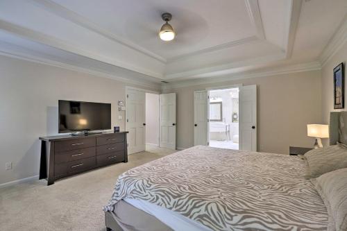 Idyllic Alpharetta Retreat with Yoga Studio and Office