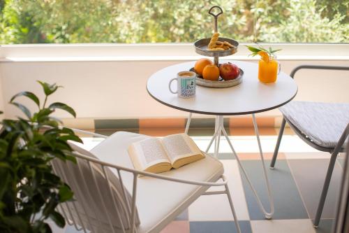 شرفة/ تراس, Mandraki Village Boutique Hotel in سكيازوس