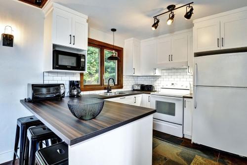 Chalets Alpins - 44 Chemin des Skieurs (Unité A) (Chalets Alpins - 44 Chemin des Skieurs (Unite A)) in Stoneham (QC)