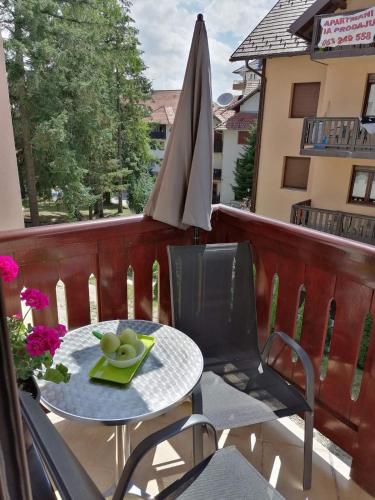 One-Bedroom Apartment image 6