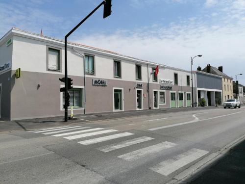 Logis Hotel Restaurant Le Grand Turc 2