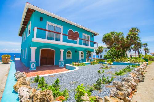 Oceanfront Coral View Home